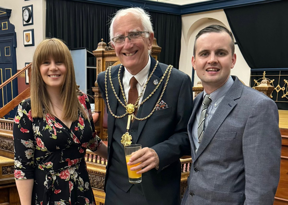 Congratulations to my ward colleague Steve Beasant on becoming Mayor of North East Lincolnshire for the second time! It was an honour to second your nomination. Your commitment and service to our borough continues to inspire us all 🙌
