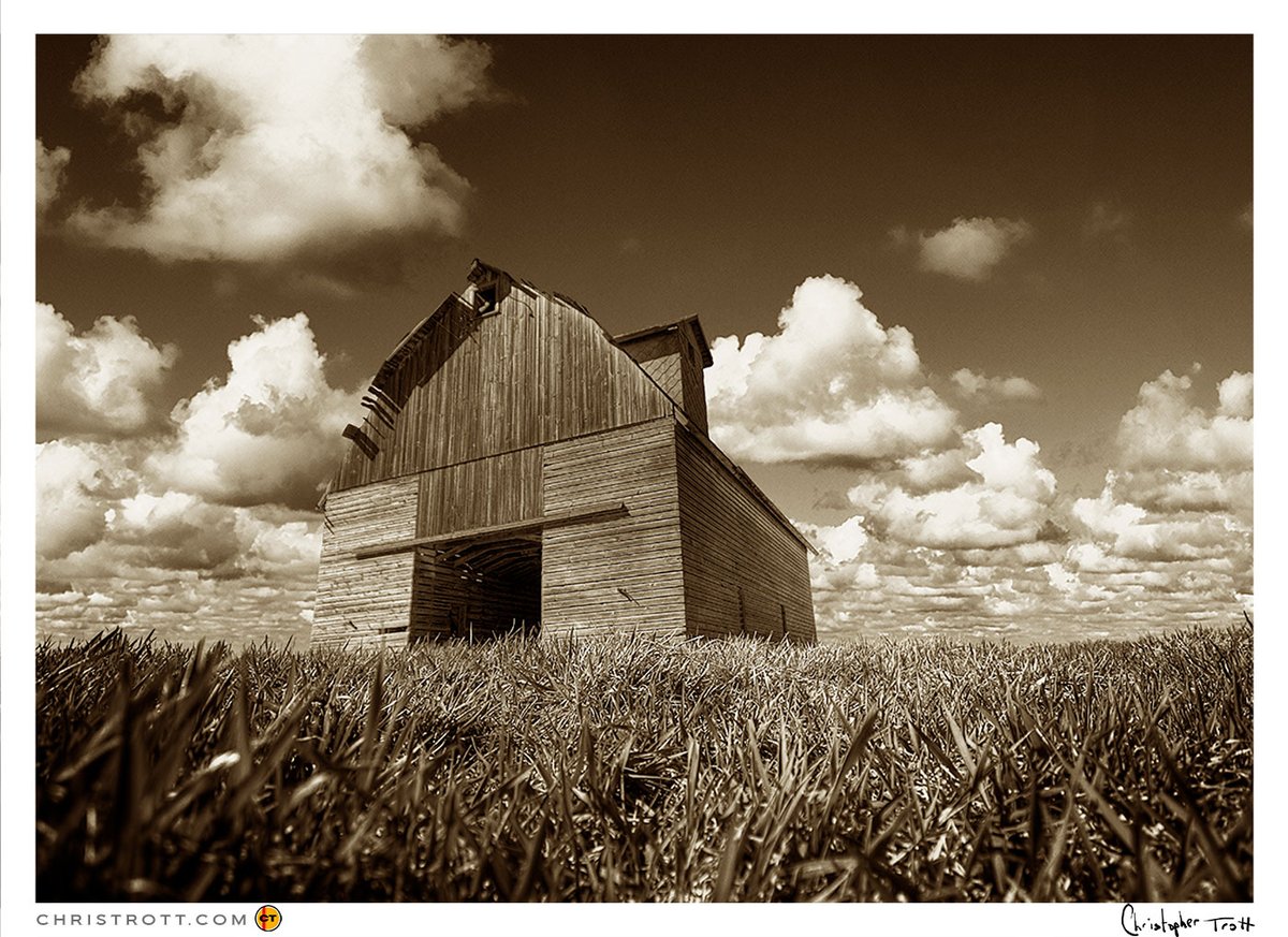 The Farmer's Barn  @ThePhotoHour #christrott #christophergerhardtrott #photography #art  @DailyPicTheme2