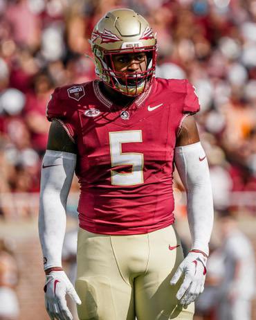 #AGTG I am extremely blessed to receive an offer from Florida State University!! #46 @FSUFootball @Noles247 @NoleGameday @CoachBeck56 @SwickONE8 @CollinsHillFB @AnnaH247 @Mhoward38