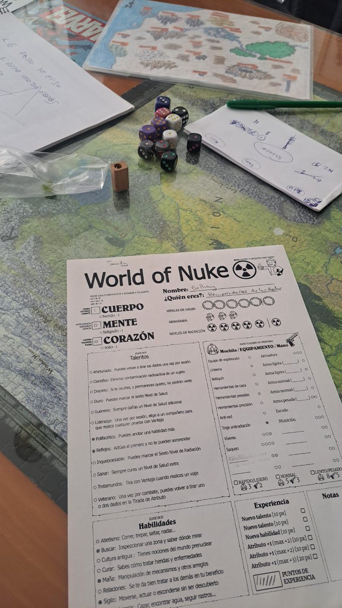 cuartitoroles's tweet photo. Hoy hemos probado #WorldofNuke una particular adaptación de #WorldofFantasy a #Fallout con @Sandychan_n @vulzen y @Endyamar https://t.co/TO5xoPlk56