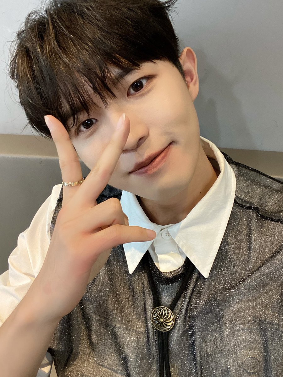 김재환 KIM JAE HWAN tweet media