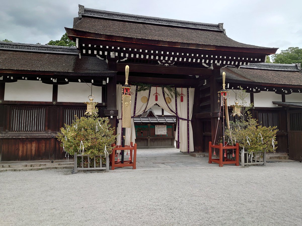 ratama9's tweet photo. 賀茂御祖神社（下鴨神社）の #蕃塀

木造 - 連子窓 https://t.co/KeCRhvUHS2