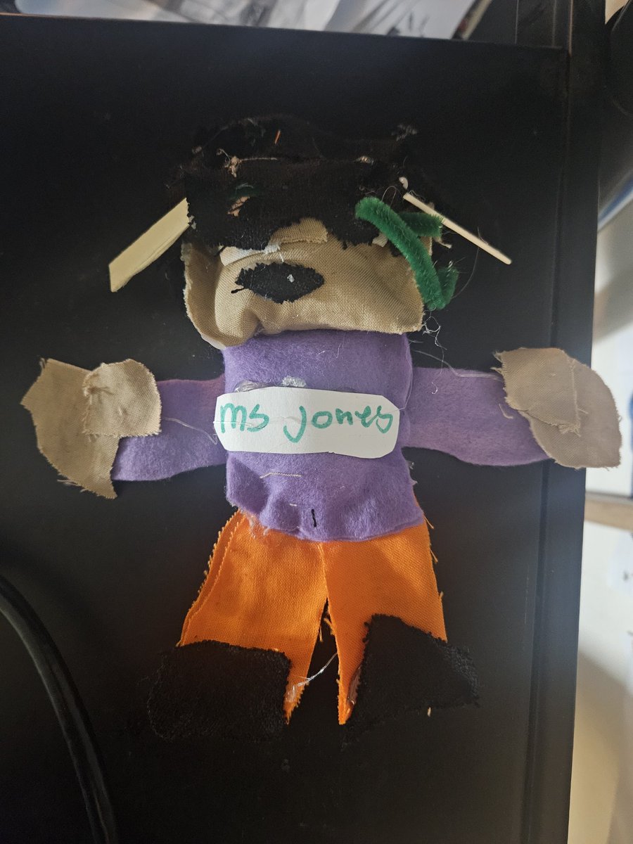 Taleah Chanel Jones (@teach6jones) on Twitter photo When one of your babies comes up to you and says, Hey I made you Ms. Jones, and you're not sure what he means and he hands you this and makes sure to point out your glasses! My babies have my heart 😭 I am so lucky to have them in my life! <a href="/BMSBobcats/">Broadview Middle</a> When one of your babies comes up to you and says, Hey I made you Ms. Jones, and you're not sure what he means and he hands you this and makes sure to point out your glasses! My babies have my heart 😭 I am so lucky to have them in my life! <a href="/BMSBobcats/">Broadview Middle</a>