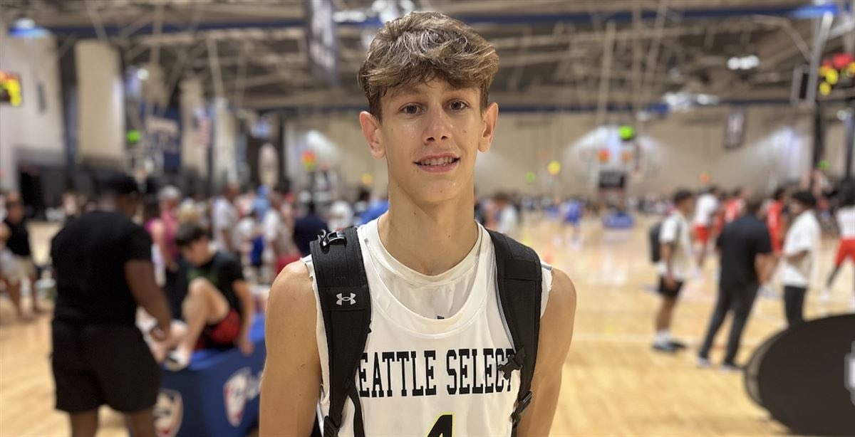 UAA live period: Chance Mallory, Jayden Leverett, Davis Fogle, Marcus Jackson headline some of top standouts from day one. We highlight their performances and which coaches were in attendance. VIP: 247sports.com/college/basket…