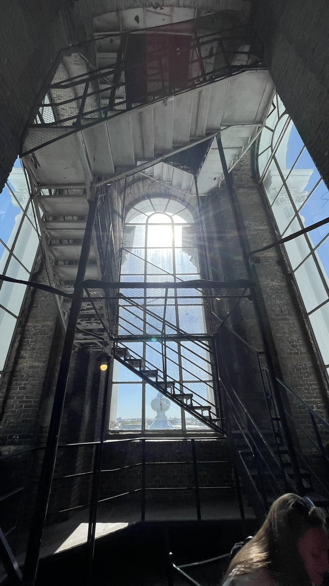 Любимый вид кардио и закрытый гештальт по смотровым в Петербурге. Смольный.