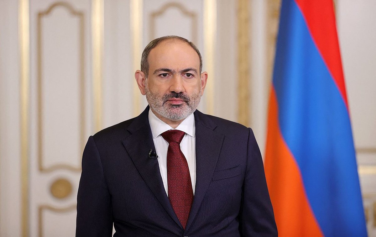 Das endgültige Ende der Volksmord Lüge!

Armenischer Premierminister Nikol Pashinyan:
'Die Türkei hat keinen Völkermord an den Armeniern begangen.
Die Behauptung des Völkermords wurde von der UdSSR erfunden, um die Beziehungen zwischen der Türkei und Armenien zu verschlechtern.'