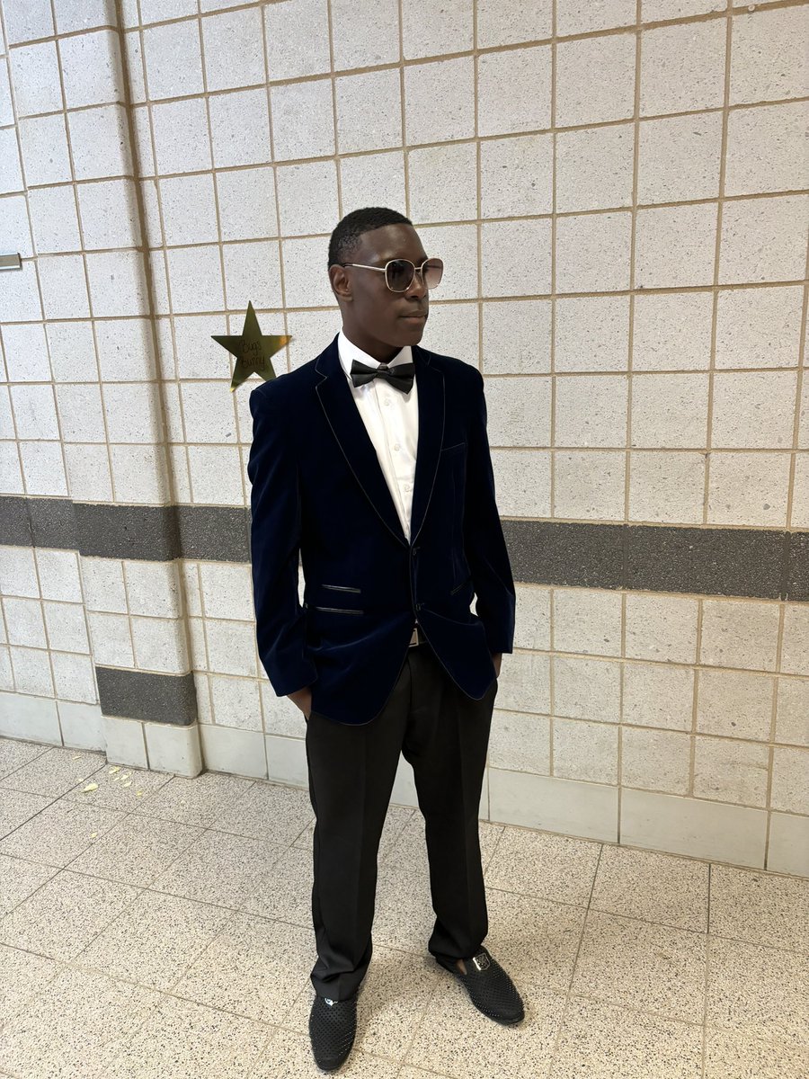 Erin Lyons-Barton tweet media