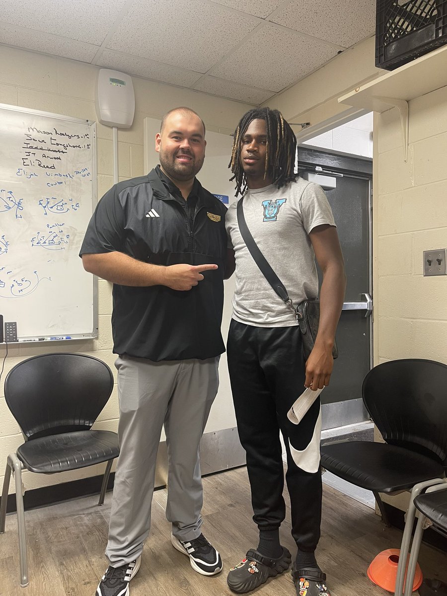 I greatly appreciate @coach_thomas70 for stopping by yesterday!! @SouthernMissFB @ValleyRamsFB @coachadamhunter @HarperMarshon