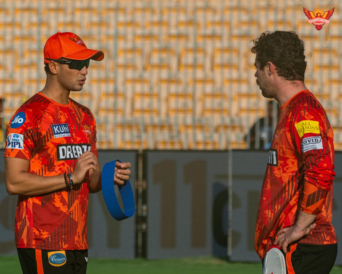 Drop a 🔥 if you can’t wait to see these two in action again 🤩🧡 #PlayWithFire #SRHvPBKS