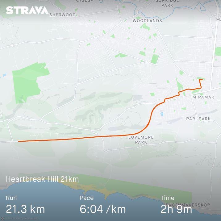 mhlangatpn's tweet photo. Because we cant just sleep and not run, sikhaphile bomgijimi beComrades
#TheRunningDietitian #WeekendLongRuns #DietitianInSports #SportsDietitian #WeekendLongRunDone #MoveForHealth #ChooseToBeActive #Choose2BActive #PaintedMyRun #PhysicalActivityForMentalHealth https://t.co/5NdDdGvyMe