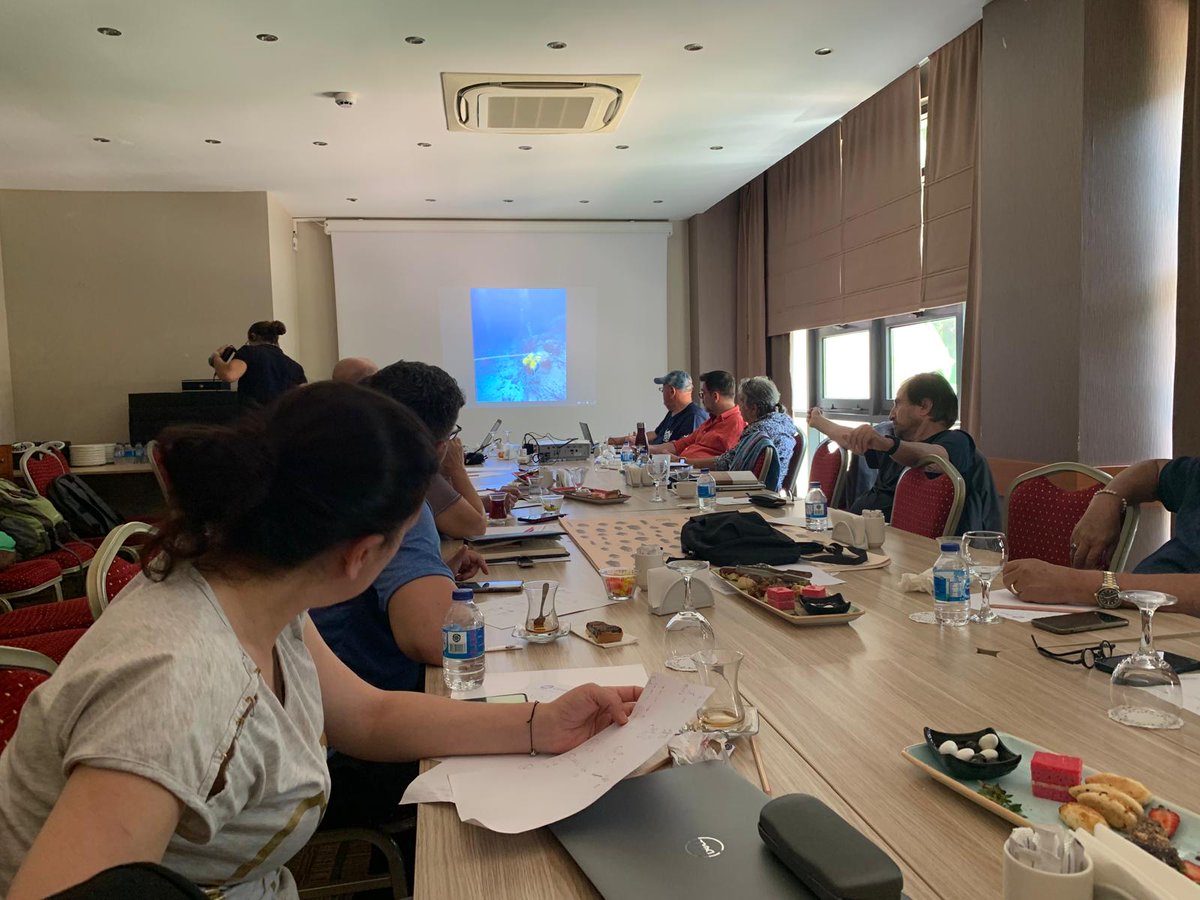 Sualtı Fotoğraf Bilim Yarışmasında dereceye giren çalışmaları belirlemek için jüri heyeti toplandı.
#abprojesi #sualtı #eu #underwater #steam #science #bilim #biliminsanı #scientist #sualtıgünleri #fotoğrafyarışması #photographycomptetition