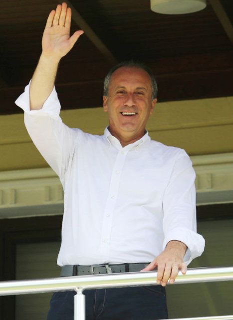 Memleket Partisi küçülüyor Tasarruf gerekçesiyle Genel Merkezi’ni de kapatma kararı alan Muharrem İnce: “Parti binalarını küçültüp dijital platformlardaki varlığımızı arttıracağız” dedi.