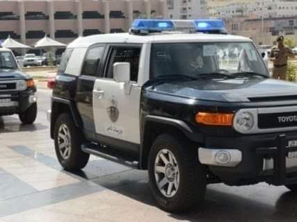الدورية الوحيدة  بالعالم 
حين تمر من جانبك تحس بالامان 
واذا انت غلطان يكلمك بكل ادب واحترام