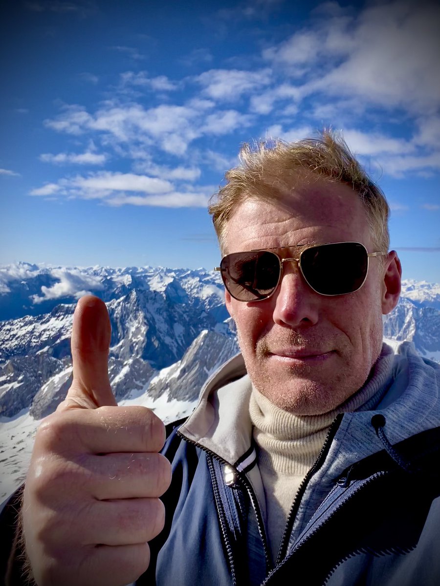 Hello, Sünshine. ~10k feet high above Germany on the Zugspitze. What are we yelling about?