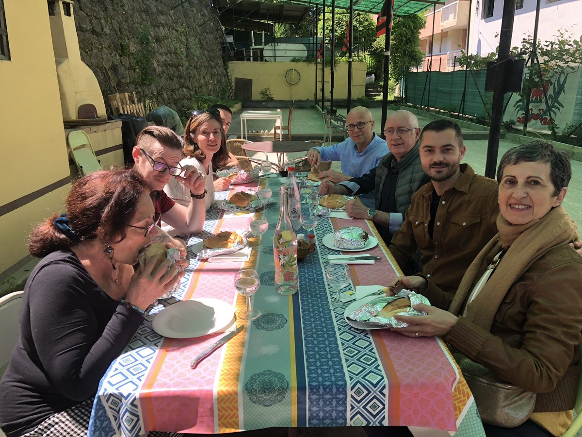 Autour d’un bon pan bagnat, avec mon ami Jean-Marc et ses amis du clos Bambou 😋 #Nice06