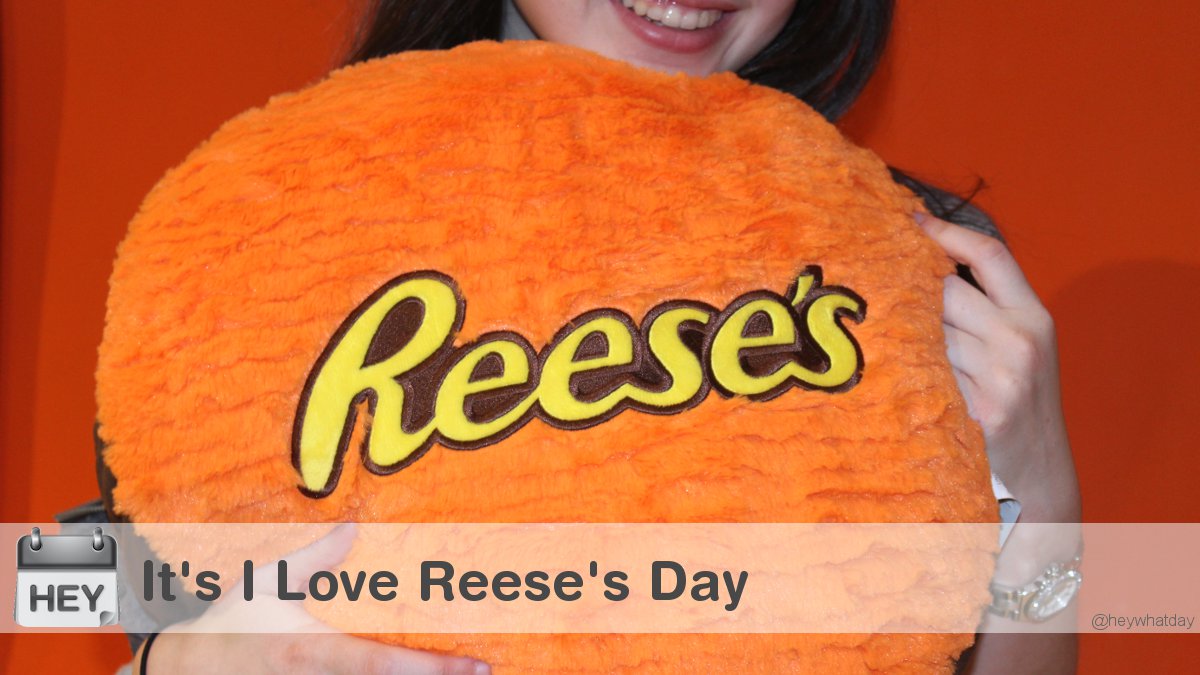It's I Love Reese's Day! #ILoveReesesDay #NationalILoveReesesDay #Hug