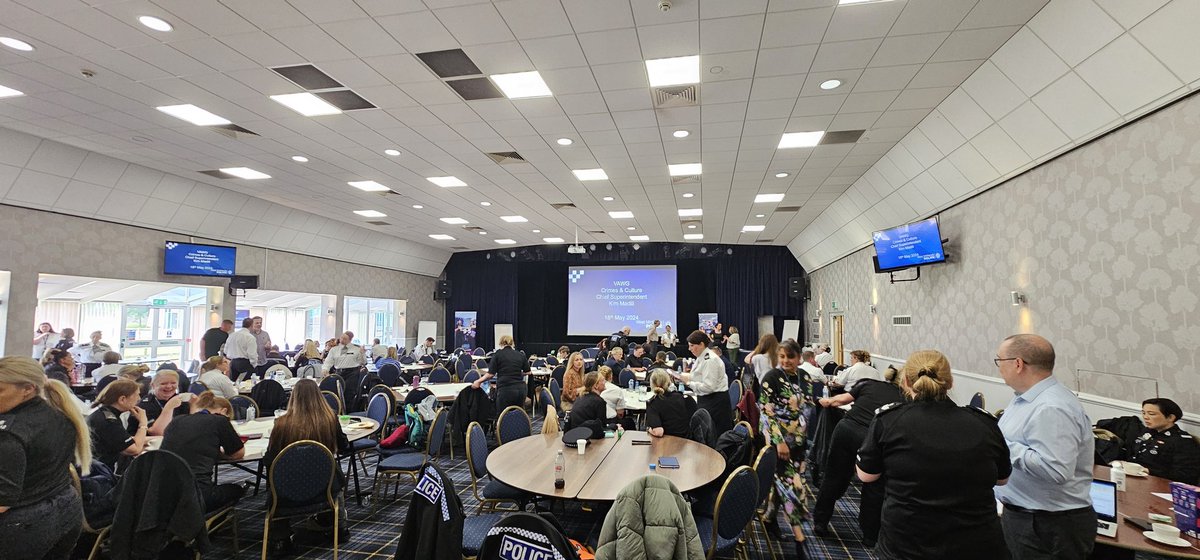 Great topics this morning and really interesting research from <a href="/iain_britton/">Dr Iain Britton</a> on Women in Policing. #SpecialConstabulary