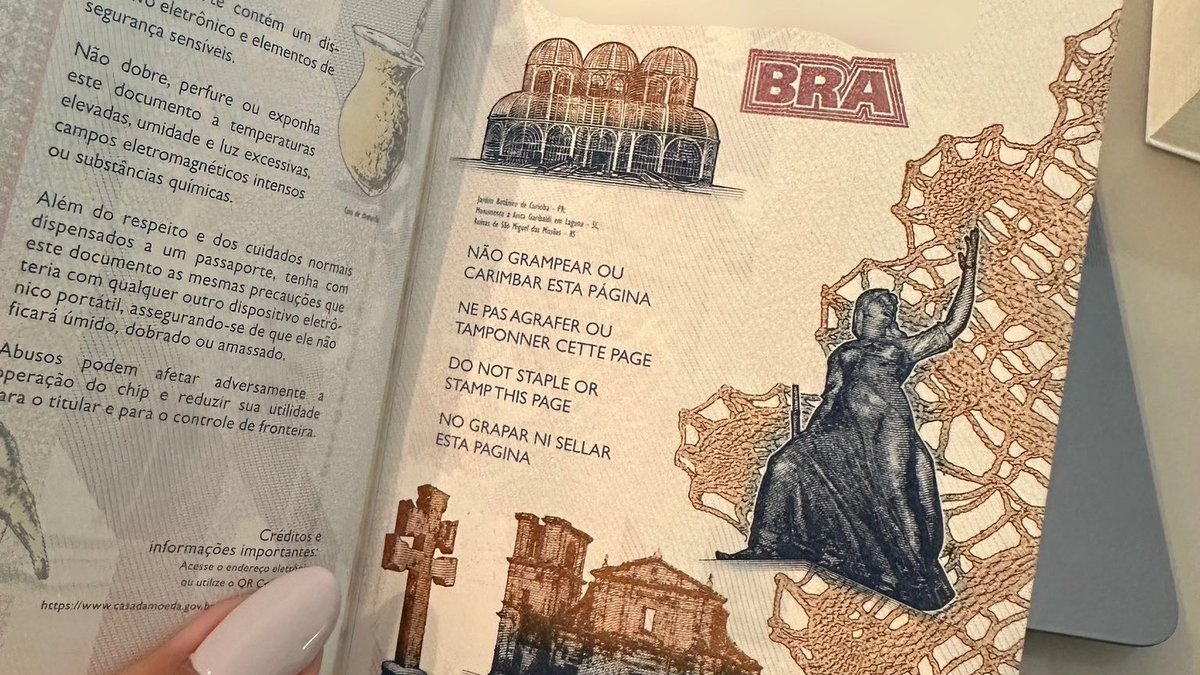 O que acharam do novo visual do passaporte brasileiro?