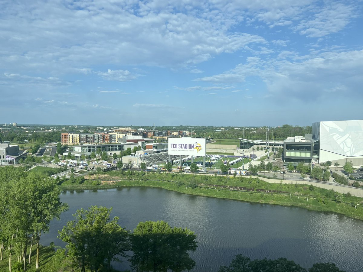 Beautiful morning for <a href="/JDRFMinnesota/">JDRF Minnesota</a> OneWalk! #TeamSugarBabyMN is ready to go!  Awesome we get to be at the amazing <a href="/Vikings/">Minnesota Vikings</a> complex!