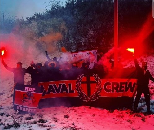 Frantix53's tweet image. BILAN DEP 23-24 🚗 🚌 
10 en Ligue2 + 2 en CdF

4 victoires (+ 2 cdf)
5 nuls
1 défaite

2 voitures.
0 pv.
1 train couchette.
1 short de Roye.
3 satins offertes.
Quelques litres de bière.
Des dizaines de stickages.
Un club et une équipe en tribune 🧡