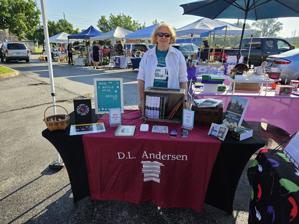 CuppaWords's tweet photo. Sarah, Pat, and Diane are setup here at the Alton Farmer's Market! 🎪 come see us and add some books to your summer reading list 🌞📚 https://t.co/nq3uWRaMb3