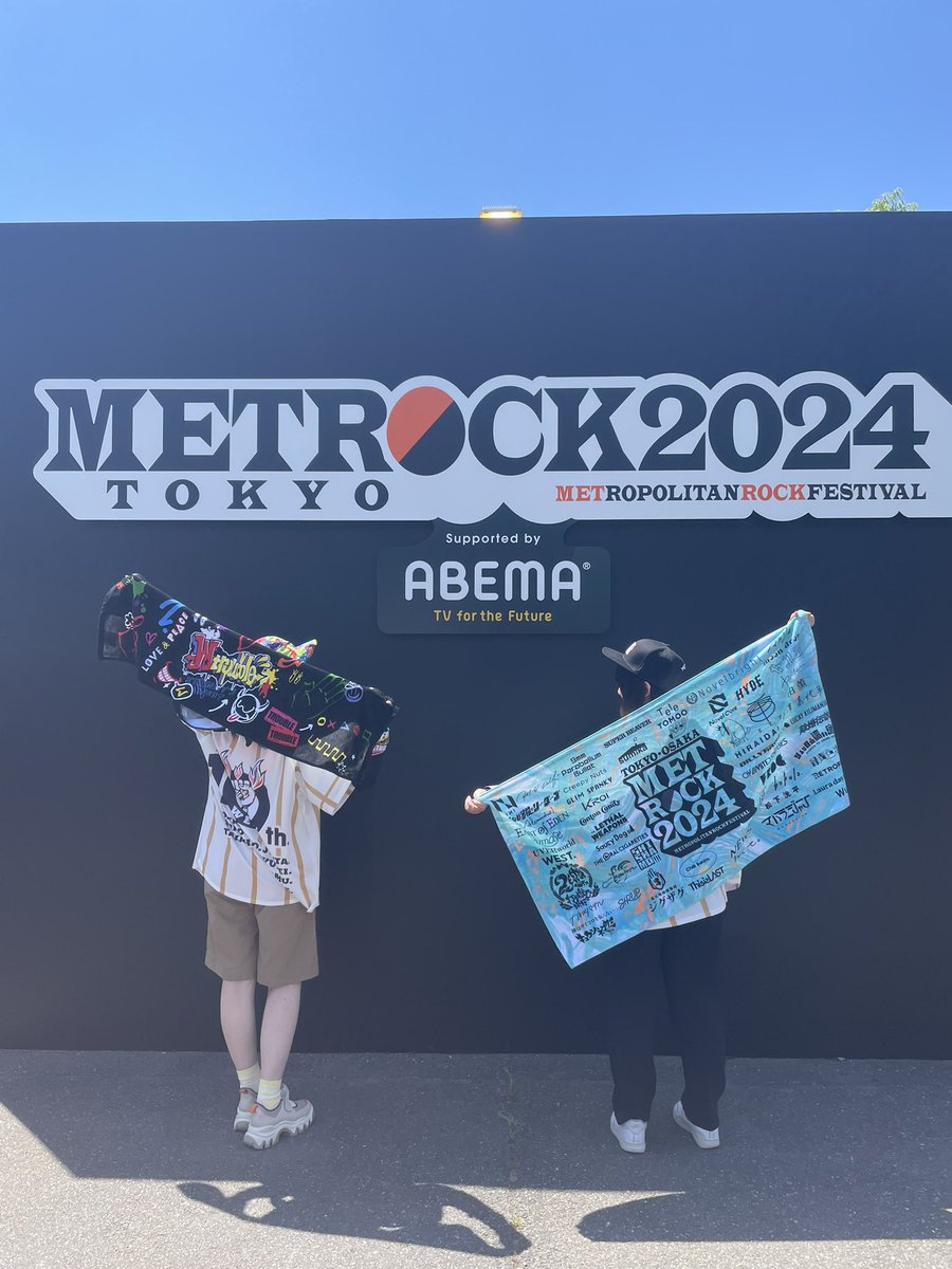 みく tweet media