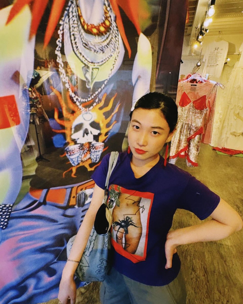 thank__you2525's tweet photo. KOBINAI🧡🧡🧡🧡🧡❤️🔥💙
人 とは
KOBINAIを感じられて体感できて
エナジー溢れる空間
ありがとうございます🌿
━━━━━━━━━━━━━━━
#KOBINAI
#媚びない
#コビナイ
#maimi さん♥️
#popup #harajuku #meijijingu
#tokyo #tokyofashion #tokyostreet
#harajukufashion
#原宿 https://t.co/8KCZRUx6j4
