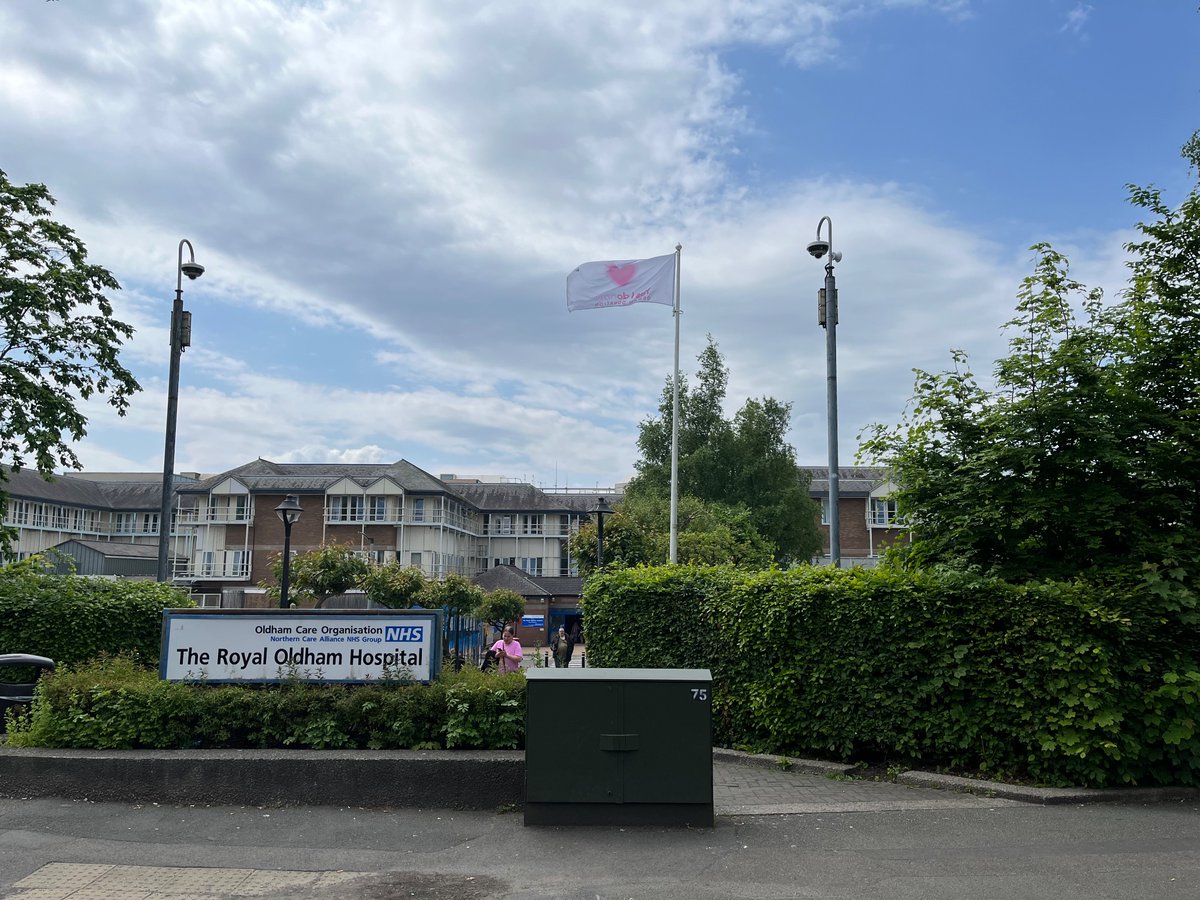 This week, we’re flying the #OrganDonation flag for the anniversary of Max & Keira’s Law coming into force. Consider your own wishes about donation and register a decision organdonation.nhs.uk/register-your-… #YesIDonate @NCAlliance_NHS @OldhamICU @NHSBT