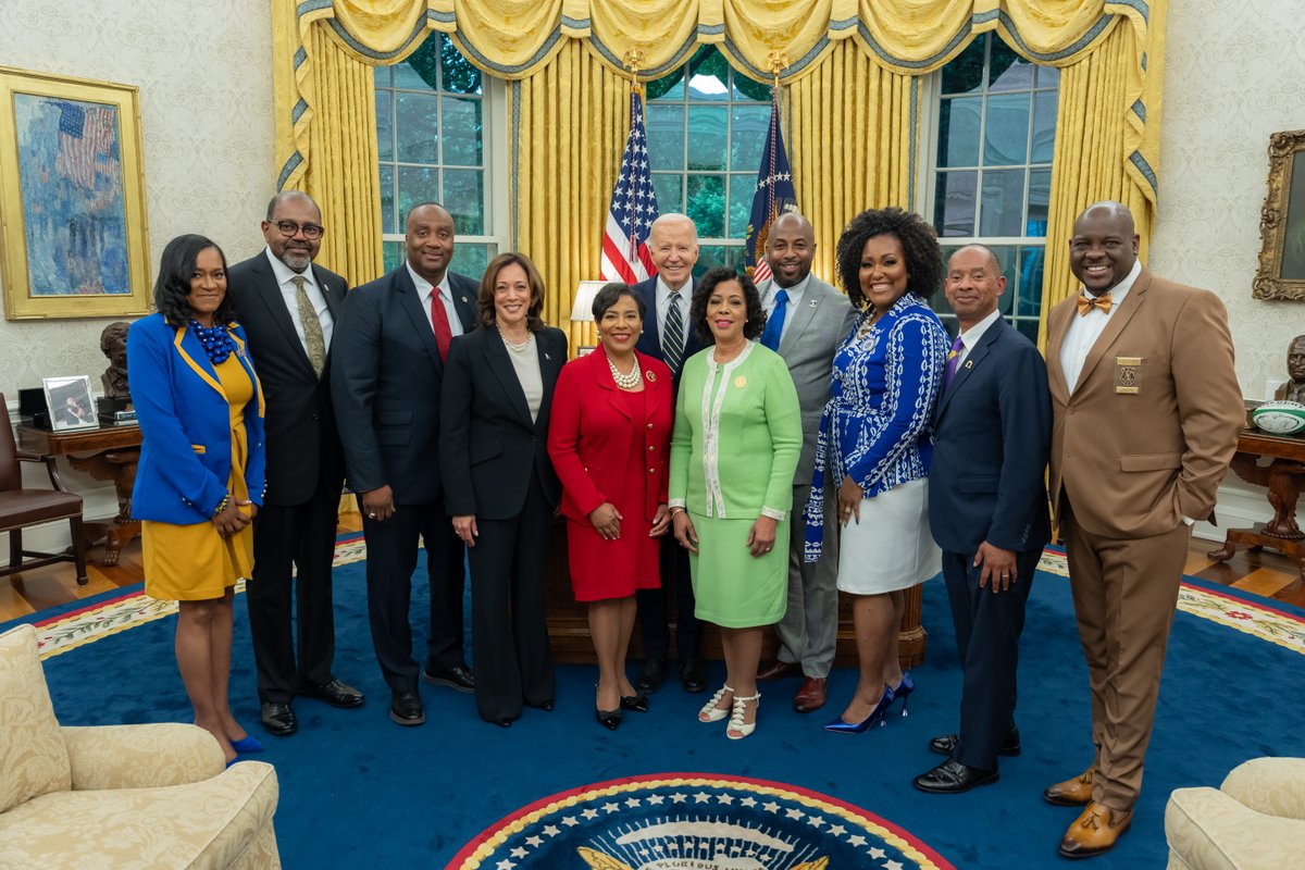 Proud to welcome my Divine 9 family to the White House again. 

@POTUS and I are grateful for their leadership, commitment to service, and continued work to prepare the next generation of leaders.