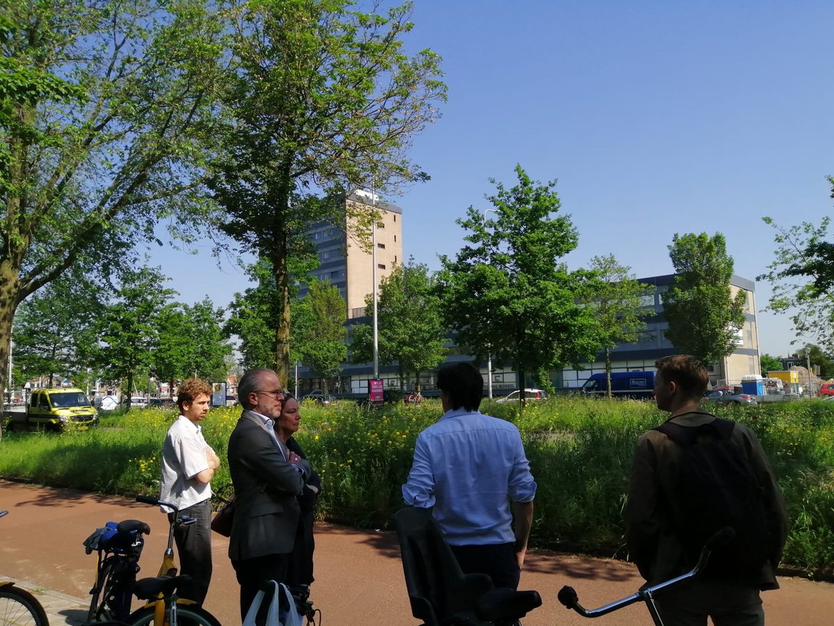 Voor de campagneaftrap bezochten we met @a_jongerius en @thijsreuten het indrukwekkende initiatief Rasom en fietsten we langs nieuwbouwprojecten in Haarlem Oost en Schalkwijk.