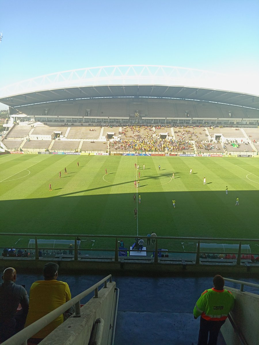 Touchdown Athlone Stadium 🏟️. To catch some #DstvPrem action between <a href="/StellenboschFC/">Stellenbosch FC</a> and <a href="/Masandawana/">Mamelodi Sundowns FC</a>. First vs Second. 

#Stellies #StellenboschFC #DstvPrem #BabizaBonke