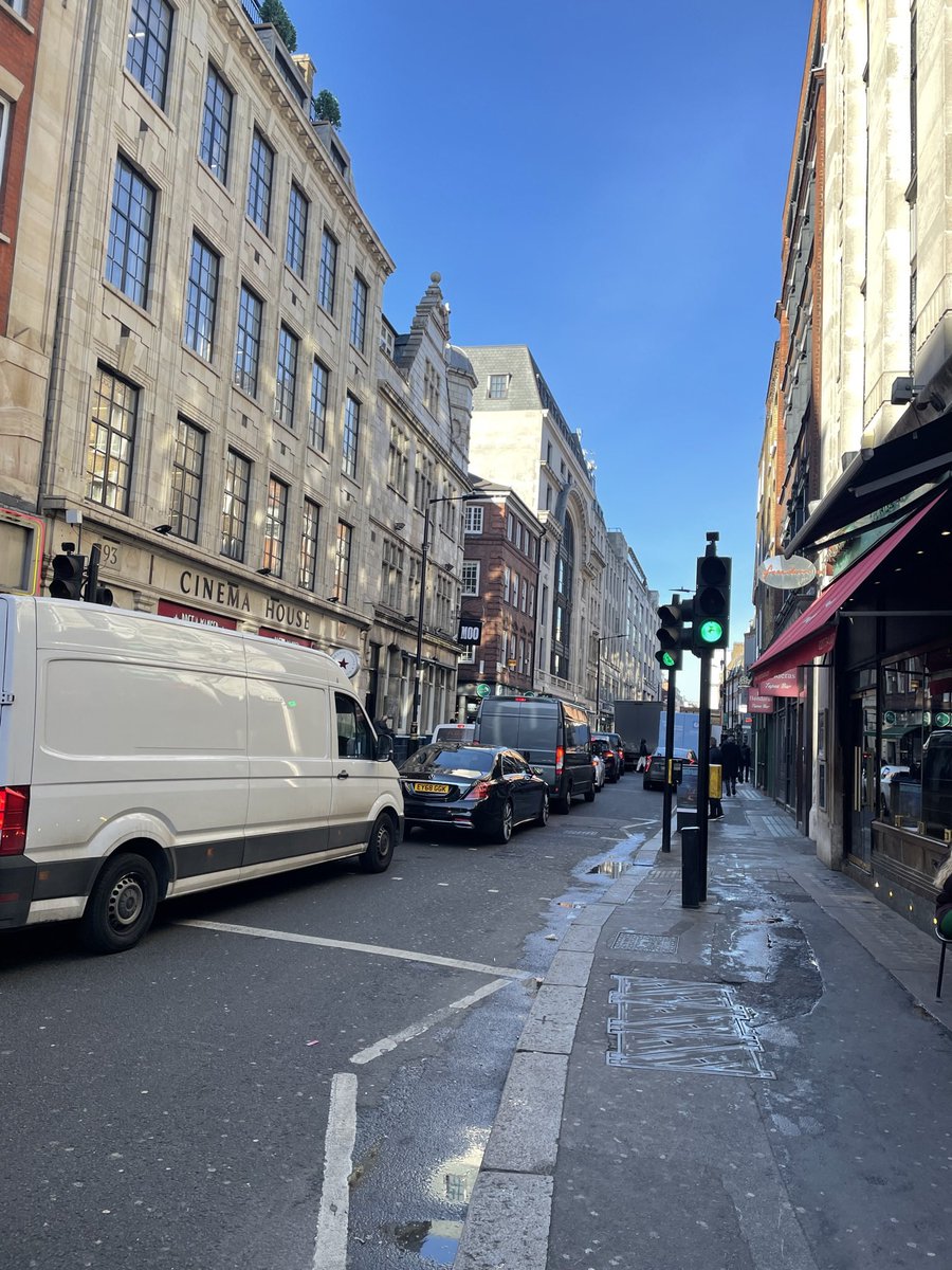 Whilst we are talking about pavement dining Soho 2021 vs current Soho  I mean who doesn't prefer cars and vans with their cramped pavement al fresco experience? Europe could  learn a thing or 2 about how to ruin things from local councils like @CityWestminster