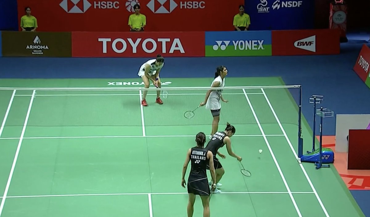#ThailandOpenSuper500 #ThailandOpen2024 Ashwini-Tanisha put up a fine fight in Game 2 against the top seeds, save 3 match points to take it to 20-20. But Prajongjai & Kititharakul hold their nerves. That was actually a decent match overall by AshTan. indianexpress.com/article/sports…