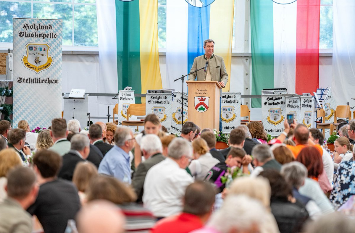 Holzlandvolksfest in #Steinkirchen im Landkreis #Erding: Eines der schönsten Volksfeste im Land, komplett ehrenamtlich organisiert durch den Sportverein, bestes Wetter und beste Stimmung. Der ländliche Raum und das #Ehrenamt machen unser schönes #Bayern erst so lebenswert. Wir