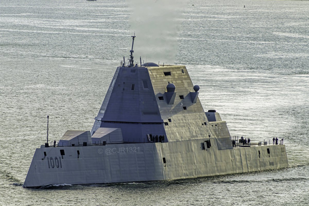 USS Michael Monsoor (DDG 1001) Zumwalt-class guided missile destroyer coming into San Diego - May 17, 2024 #ussmichaelmonsoor #ddg1001

SRC: TW-@cjr1321