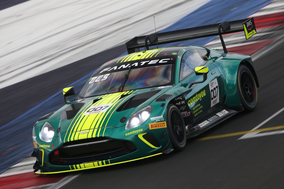 Misano missile. 📸 @GTWorldChEu #AstonMartin #Vantage #GTWorldChEu