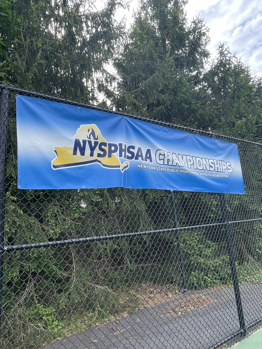 A beautiful day for the Sectional Doubles tournament at Harrison High School. Let’s go Rye!🖤♥️🎾
@NYSPHSAA 
@AlMercado8 
@RyeAthletics 
@RyeCitySchools
