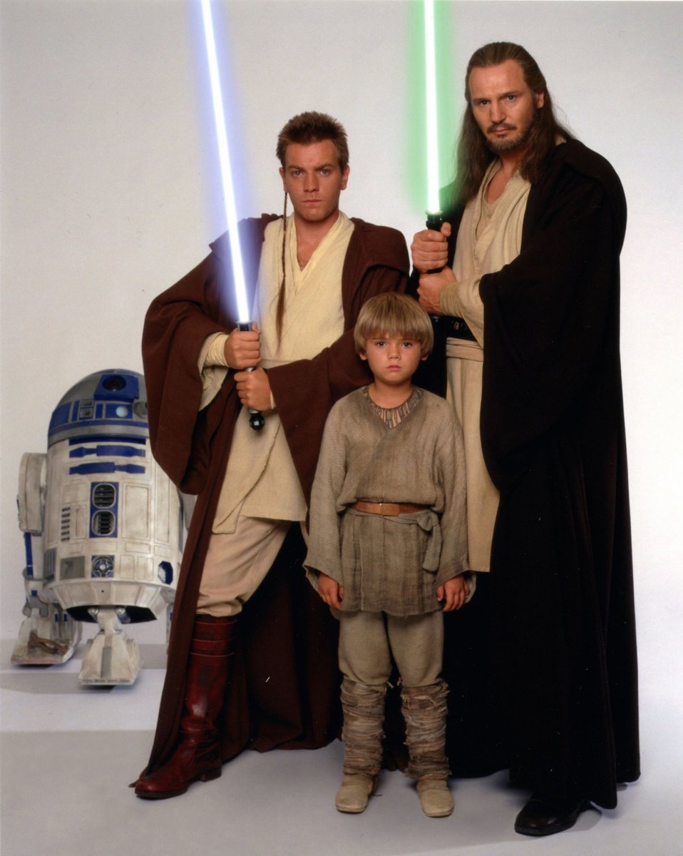 『ファントム・メナス』のプロモ写真📸 R2-D2、オビ＝ワン、クワイ＝ガン、アナキン