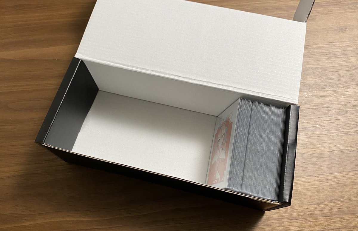 【TCG】１００円ショップ『Seria（セリア）』でついにストレージボックスが買える時代が到来したので紹介。
deneblog.jp/blog-entry-207…