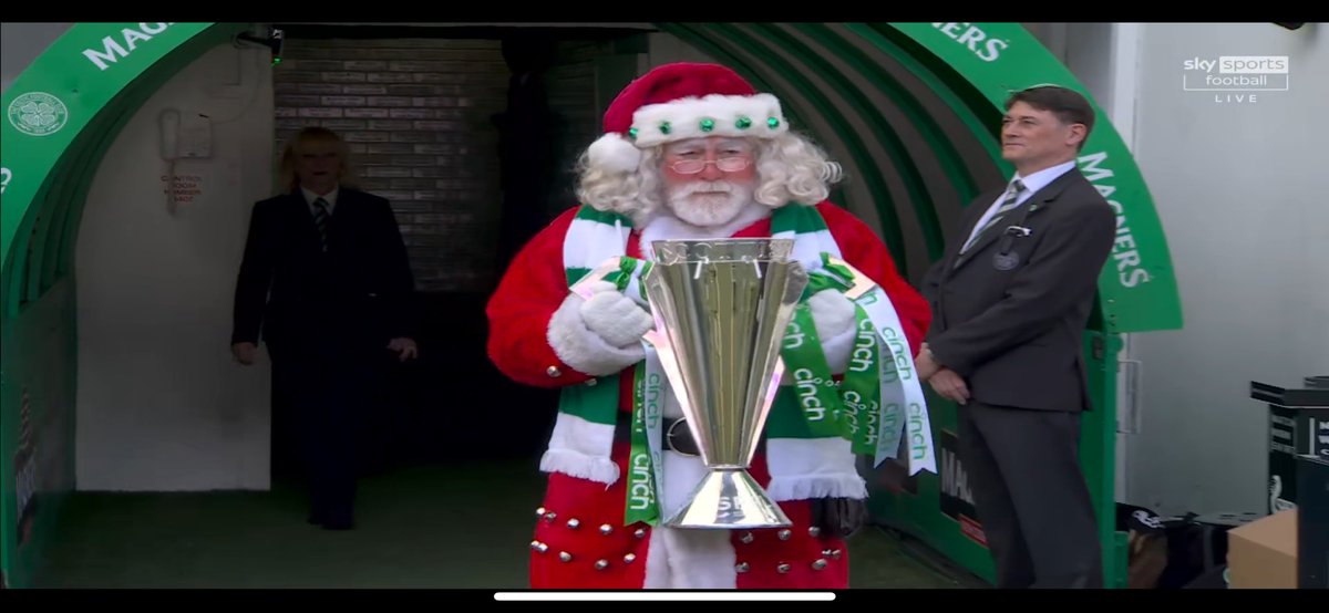 Santa bringing on the Scottish Premiership trophy and making the sign of the cross with it. In May. Peak cinch keeps getting peak cinchier.