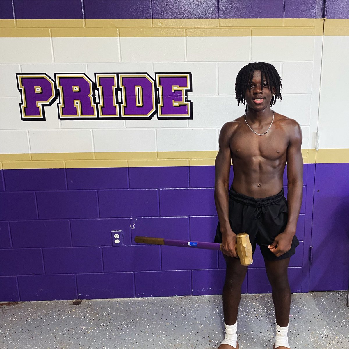 Workout DAWG of the week Zavier Malcom 😤😈‼️Last one for the school year! #RepeatOffender #TogetherWeAttack