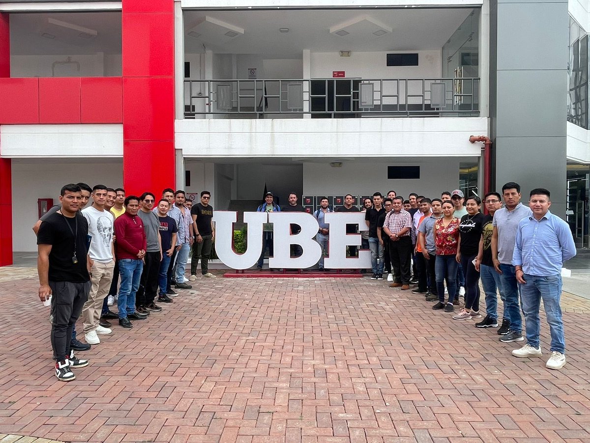 Le damos la bienvenida a nuestros nuevos estudiantes de #IngenieríaEléctrica ¡El mayor de los éxitos! UBE Universidad Bolivariana del Ecuador 🇪🇨
