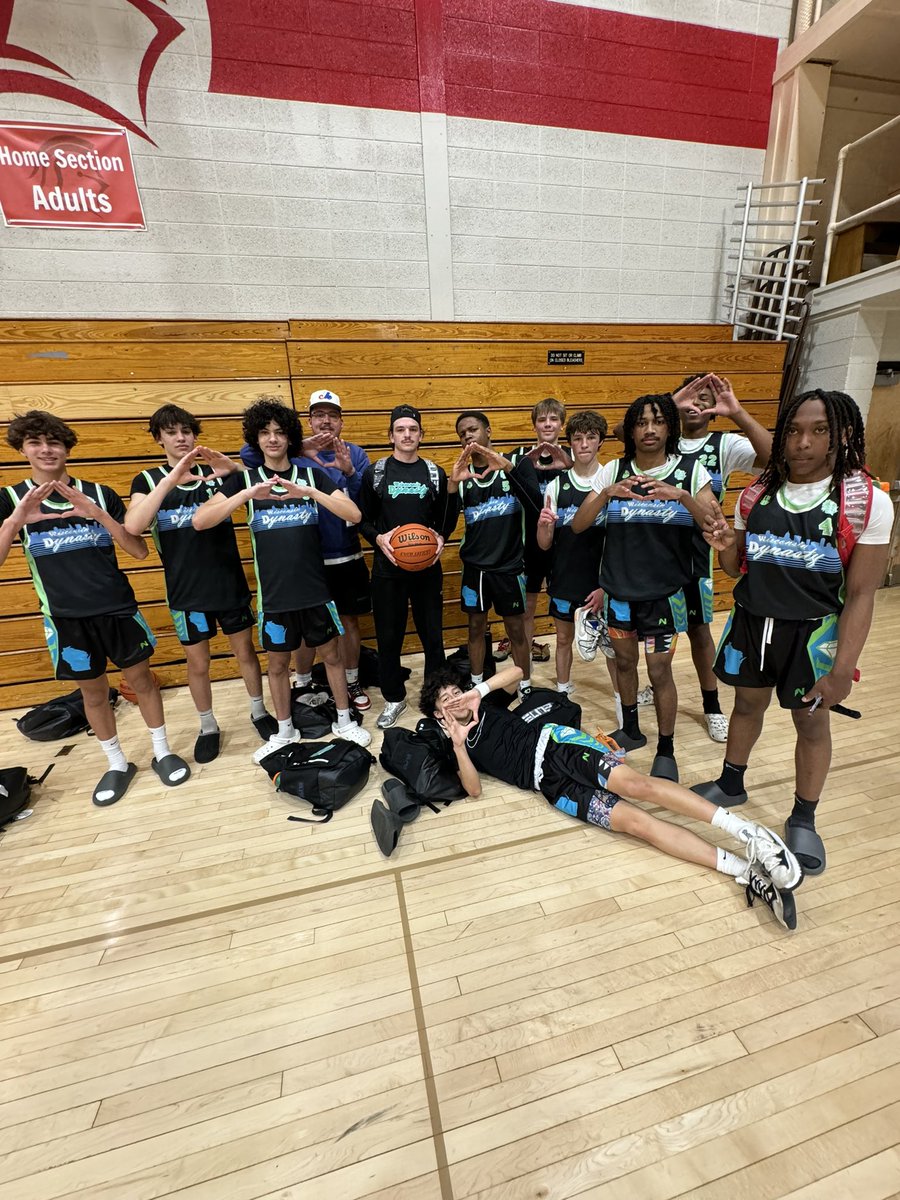Coach Travis (@trmmoney) on Twitter photo NY2LA Next Level Invitational(NCAA LIVE)
WI Dynasty 15U def Region Force 15U 51-31
<a href="/BoydJahcari/">Jahcari Boyd</a> 10pts 12reb 2ast 2blk
Adrian Price 10pts 2reb 2ast 2stl
<a href="/AndonPotts/">Andon Potts</a> 10pts reb ast
Will Semb 8pts 4ast 4reb 4stl
Kj Cross 4pts 4reb
NDorjee 3pts reb stl
TOtt 2pts 3reb 3ast
<a href="/WiDynasty/">Wisconsin Dynasty</a> NY2LA Next Level Invitational(NCAA LIVE)
WI Dynasty 15U def Region Force 15U 51-31
<a href="/BoydJahcari/">Jahcari Boyd</a> 10pts 12reb 2ast 2blk
Adrian Price 10pts 2reb 2ast 2stl
<a href="/AndonPotts/">Andon Potts</a> 10pts reb ast
Will Semb 8pts 4ast 4reb 4stl
Kj Cross 4pts 4reb
NDorjee 3pts reb stl
TOtt 2pts 3reb 3ast
<a href="/WiDynasty/">Wisconsin Dynasty</a>