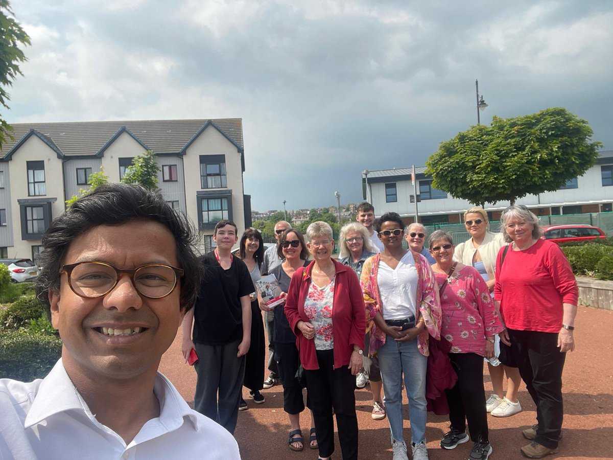 Beautiful weather in Barry for our campaign sessions for Vale of Glamorgan @UKLabour @WelshLabour #GeneralElection candidate @KanishkaNarayan Loads of teams out and a very tidy lunch stop @Goodshedsbarry Thanks to every single resident who spoke to us and for all the support 🌹