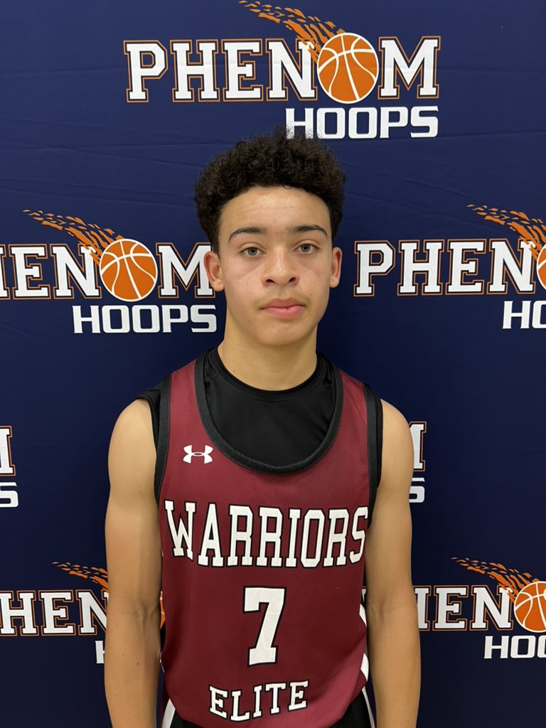 Game MVP 

Marcus Cartagera (Warriors Elite 14u) - 18pts

Warriors Elite - 52
WHG - 41

#PhenomG3Live