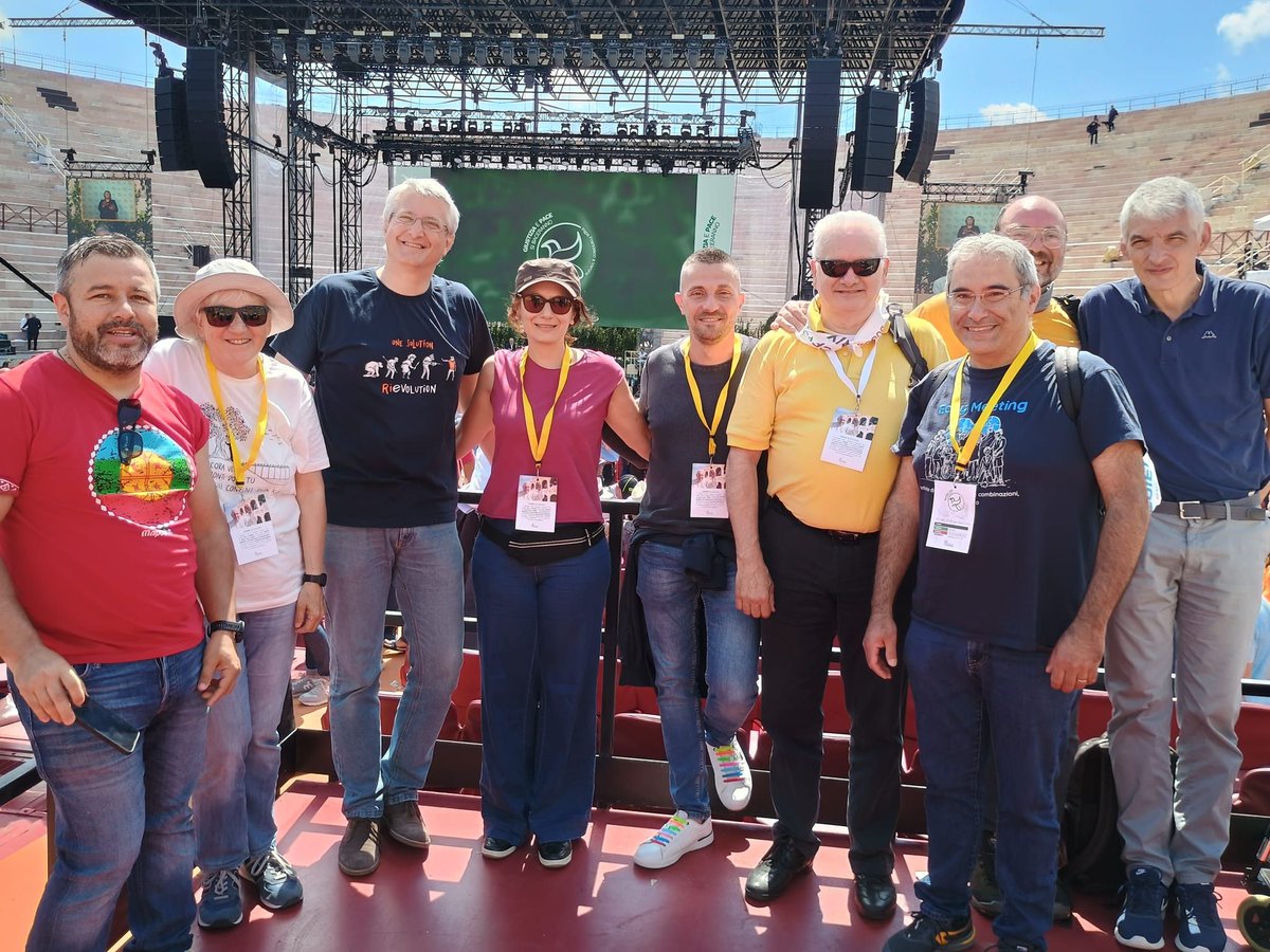 In piedi costruttori di Pace! #apg23 #ArenaDiPace2024