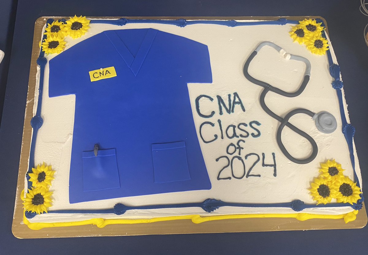 Cape Fear Class of 2024 CNA Pinning Ceremony! Congratulations ladies💙🎓💛 @CFHAnnouncement @chip_lucas @CumberlandCoSch @cte_ccs