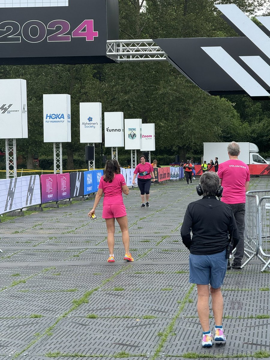 Rosierooroo_87's tweet image. Today I took part in @HackneyMoves 5k event to my surprise I got a shout out by the announcer telling people to give me a big cheer! Made my day/week!!! Meant an awful awful lot to me 🙌🏻 #hackneymoves