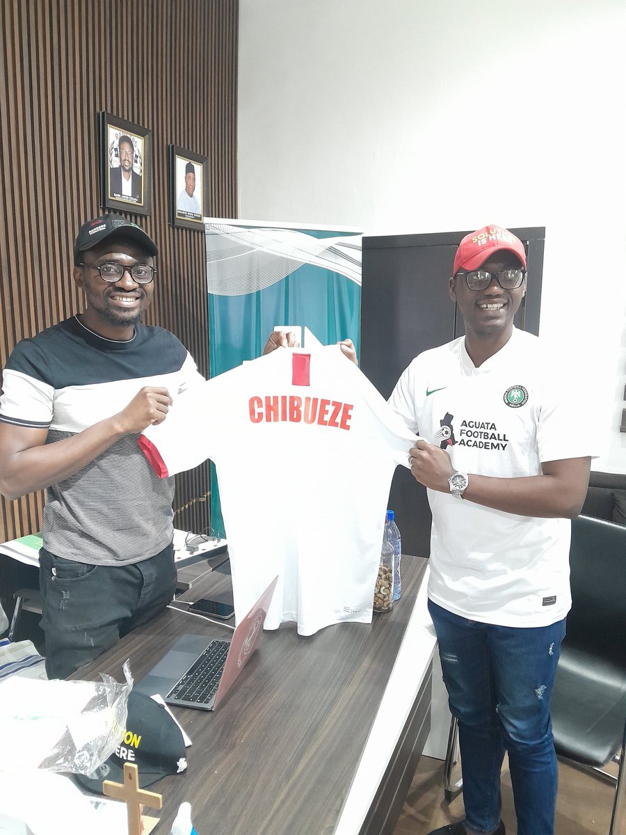 Finally, the best club in the world @Rangers_Intl signs prolific striker @chibueze08 the Aguata LGA chairman. There will be more partnerships between the club & the LGA soon. Thanks to the CEO of Rangers International @mobisezeaku Who are we going to sign next? 🤔