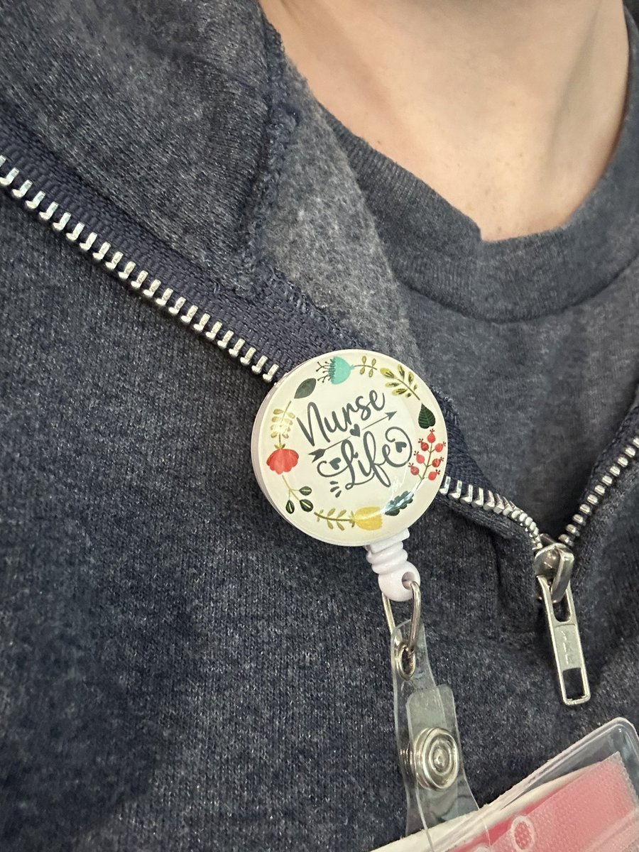 Work got us cute lil badge reels for Critical Care Day 🫶🏻